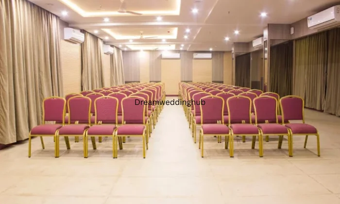 Daksh The Madhuvan Suites